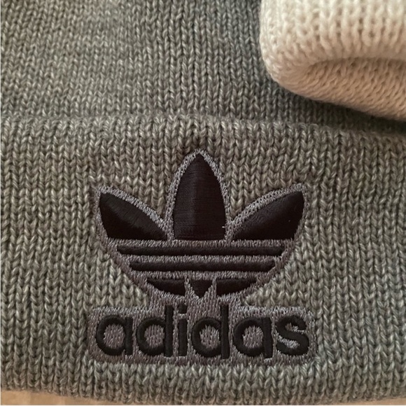 NWT: Adidas Grey & Black Beanie Hat - Picture 2 of 3